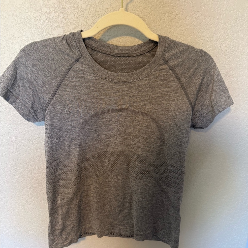 Lululemon Swiftly Tech Short-Sleeve Shirt 2.0 Race Length - Slate Grey